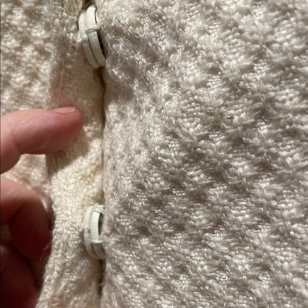 Tahari Ivory Peak Lapel Textured Hidden Button Snap Blazer - Picture 5 of 13